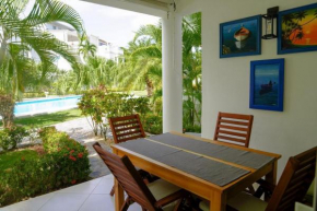 Gorgeous apartment steps to Playa Punta Popy